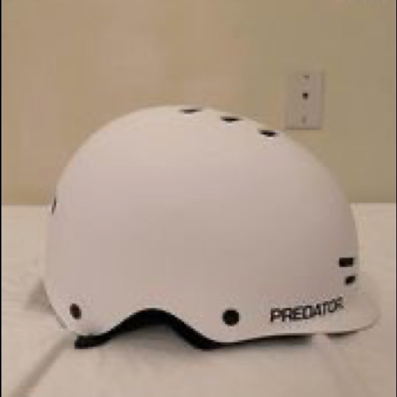 Predator escooter helmet - Picture 2 of 3